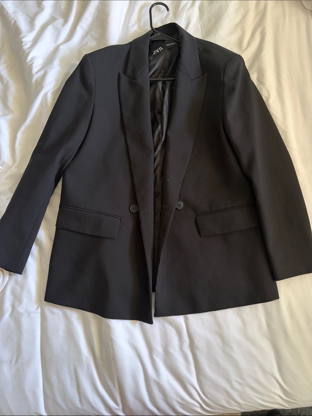 Zara women’s Black Single-Breasted Tuxedo Jacket